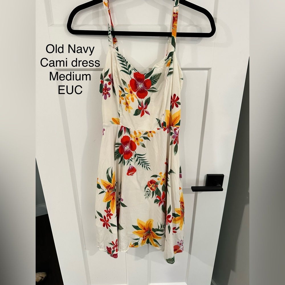 OLD NAVY White Floral dress with smocked back